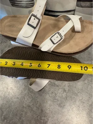 Madden Girl Bryceee Sandal White Criss-Cross Toe Straps Women's Size 9 thumbnail 5
