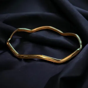 Vintage Wavy Gold Bangle Bracelet thumbnail 1