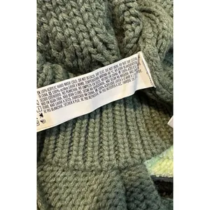 Cableknit Mockneck Sweater Size Medium Green Heavy 3D Flowers Cropped Forever 21 thumbnail 5