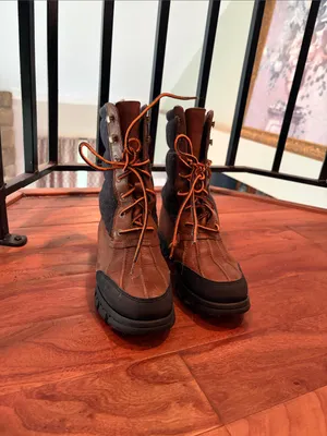 Lauren Ralph Lauren Quinlyn Lace-Up Snow Boots Size 6.5 B thumbnail 5