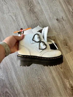 Dr. Martens AirWair Devon Heart White Leather Platform Boots size 5 thumbnail 12