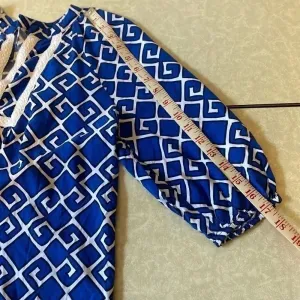 Crown & Ivy Top Womens Blue Geometric Crochet‎ Trim 3/4 Bell Sleeve Petite Small thumbnail 7