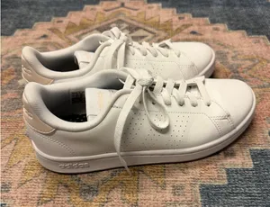 Adidas Sneakers thumbnail 1