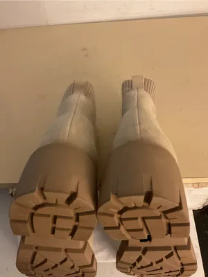 Steve Madden women Beige Suede Sock Chelsea Platform Boots US 7.5 thumbnail 9