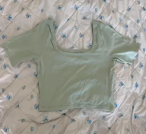 Lululemon Cropped Mint Green Short Sleeve Top thumbnail 3