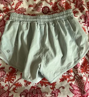 Lululemon Hotty Hot 2.5" thumbnail 1