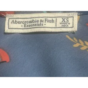 Abercrombie & Fitch Women XS Blue Butterfly Print Camisole Flowy Preppy Romantic thumbnail 6
