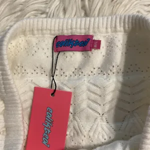 Edikted Tube Top color cream/white size M/L brand new and very cute thumbnail 3