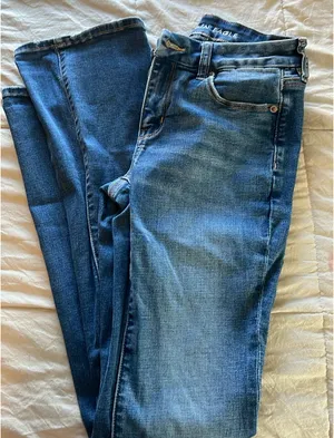 Curvy High-Rise American Eagle thumbnail 1