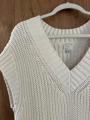 A new day cableknit vest  thumbnail 4