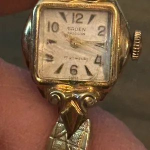 Vintage Gruen Precision 17 Jewels Swiss gold tone watch thumbnail 6