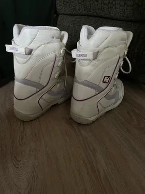Snowboard Boots White Size 8 thumbnail 2