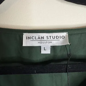 INCLAN STUDIO Magnolia‎ Top Hunter Green Long Sleeve V Neck Size L thumbnail 2