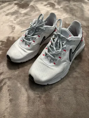 Nike Legend Essential 2 Women’s Sneakers Size 6.5 White/Gray/Pink thumbnail 12