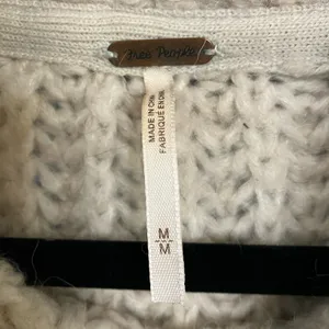 Free People Women's Cream Chunky Knit Cowl Neck Sweater Size Medium thumbnail 5