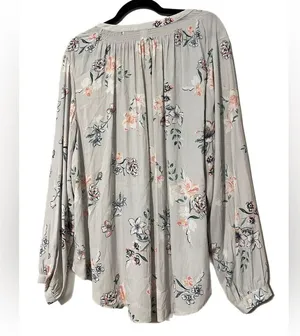 TORRID plus size 3 women’s grey floral hi low blouse top lightweight longsleeve thumbnail 3