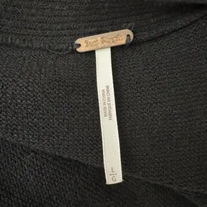 Free People Criss Cross Front Sweater Hi Lo Hem Slit Sleeve Cuffs Black Sz Large thumbnail 5