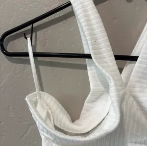 Shein White Cross Strap Crop Top thumbnail 6