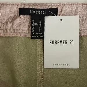 Forever 21 Metallic Pink Faux Leather Wide Leg Pants High Rise Slit Hem Large thumbnail 14