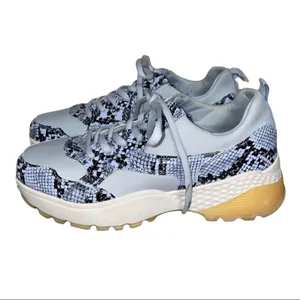 Shoe Dazzle‎ Zoee Blue Faux Snakeskin Platform Sneakers thumbnail 4