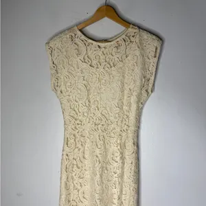 Aryn K Cream Lace‎ Pencil Midi Dress Size XS thumbnail 3
