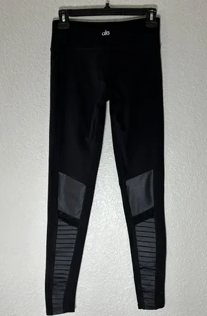 Alo Mid Waisted Moto Leggings Black Size XS. Heavy wear condition thumbnail 4