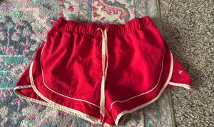 Old Navy Activewear Shorts thumbnail 1