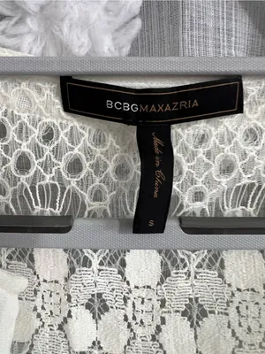 BCBG Maxazria Cream Lace V-Neck Short Sleeve Women's cover up thumbnail 3