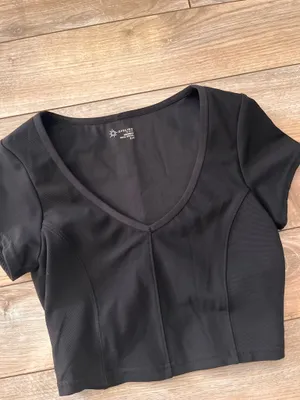 Offline by aerie athletic top cropped size small thumbnail 4