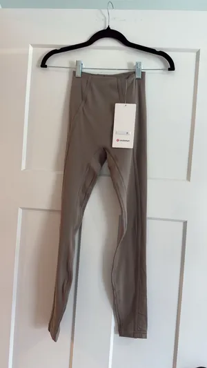 Lululemon Size 0 Align No Line 25” Leggings thumbnail 5