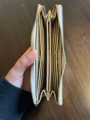 Michael Kors Wallet thumbnail 2