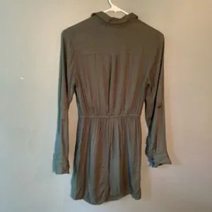 BDG‎ Women's Size XS Shirt Dress Button Down Dark Green Roll Tab Sleeves thumbnail 7