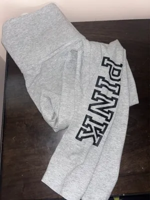 PINK Victoria's Secret Leggings thumbnail 1