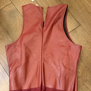 Le Lis Burgundy Faux Leather Bodysuit NWT Size Large C11-047 thumbnail 6