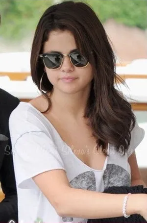 Ray-Ban Clubmaster Tortoise Sunglasses thumbnail 1