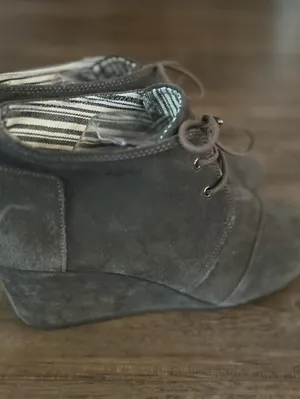 Toms Grey Suede Heeled Boot Wedges for Women, Lace Up, Size 12 thumbnail 6