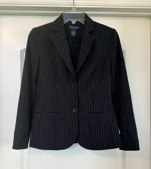 Ann Taylor Blazer - Black With White Stripes! Brand New Condition 🤍🖤 thumbnail 1