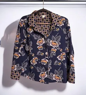 Vera Bradley Vintage Navy Floral Women’s Top Size Large thumbnail 1