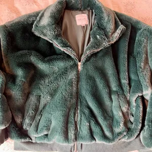 NEW Le Lis Plush Zip-Front Sherpa Jacket thumbnail 1