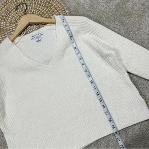 Athleta Cashmere Blend Felicity Cozy V-Neck Sweater Longsleeve Magnolia White XS thumbnail 15