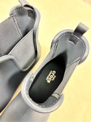 CROCS lightweight Navy Chelsea Rain Ankle Boots for Women Size 7 thumbnail 7