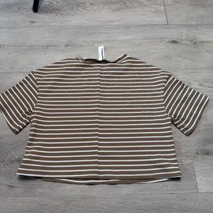 Missguided Brown White Striped Waffle Knit Crop Top Short‎ Sleeve XSmall XS thumbnail 2