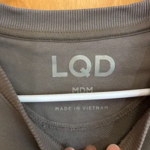 LQD MDM Pocket Crewneck Sweatshirt Gray‎ Womens Medium Raw Hem Detail thumbnail 4