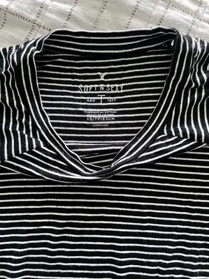 American Eagle basic T-shirt thumbnail 2