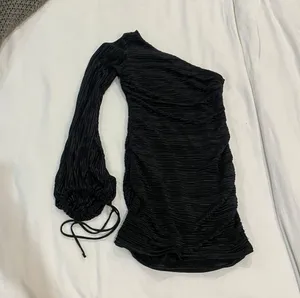 Dress thumbnail 3