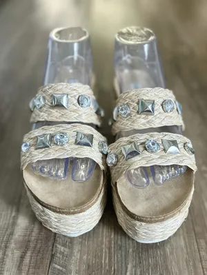 Steve Madden Platform Gemstone Sandals Jewel Embellished Size 7 thumbnail 4