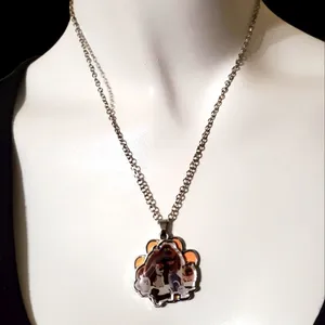 The Secret Life Of Pets Necklace thumbnail 1