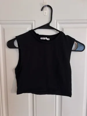 ZARA Cropped Tank Top Black thumbnail 1