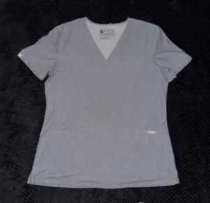 FIGS‎ Women's Technical Collection Scrub Top Gray Short Sleeve V Neck Sz Small thumbnail 1