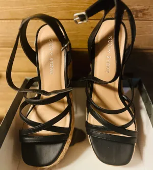 Sun + Stone New with Box Finnickk Strappy Espadrille Wedge Sandals. Size 7.5 thumbnail 2